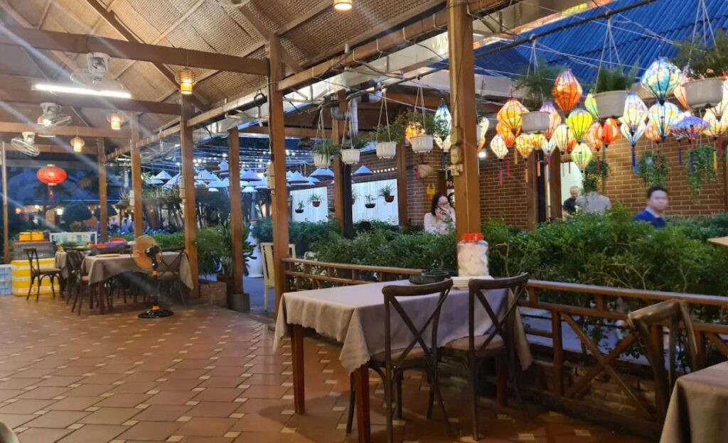 Làng Ẩm Thực Bình Dương