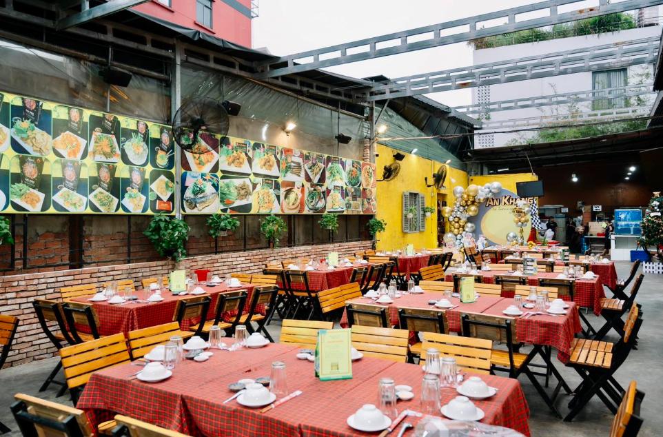 Lửa BBQ có không gian ngoài trời thoáng đãng