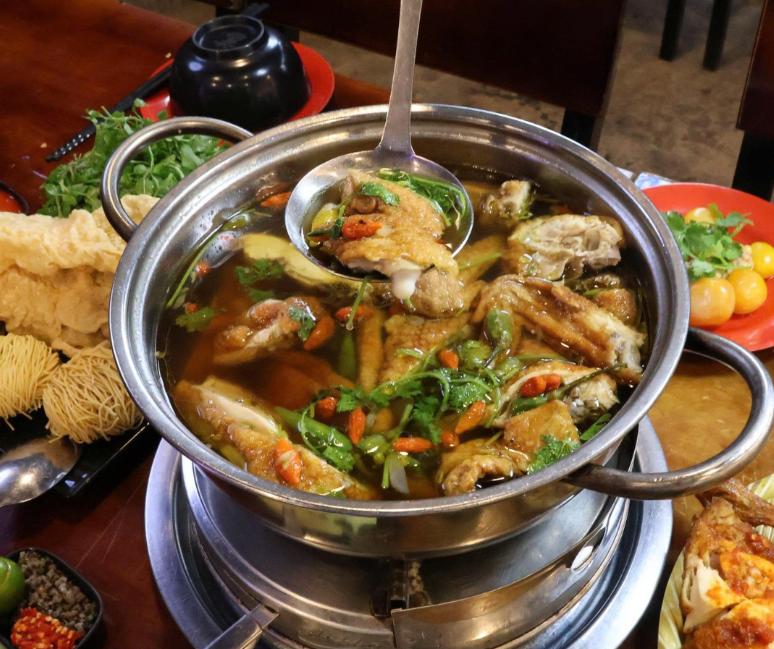 Lẩu gà ớt hiểm 109 hấp dẫn