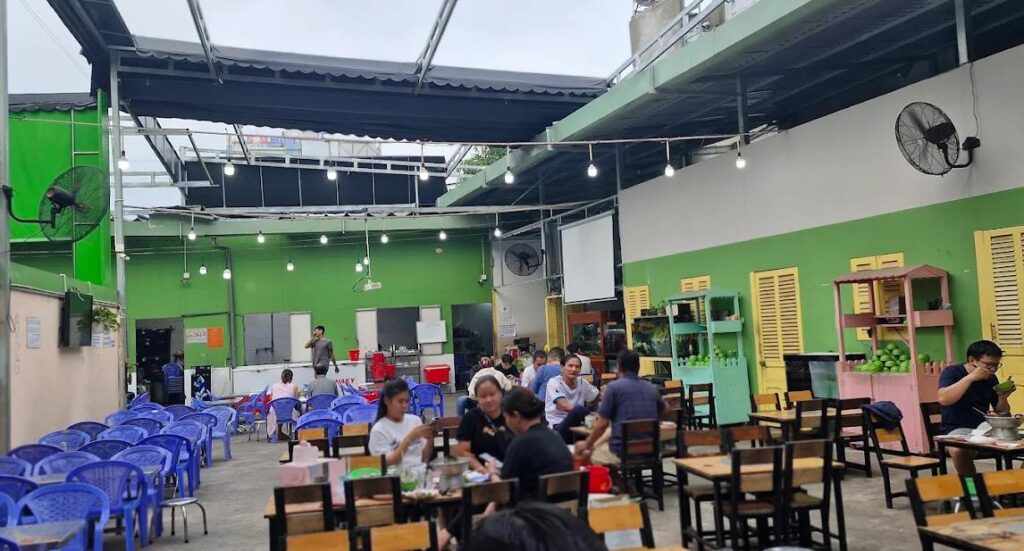 Lẩu ếch Sáu Hiếu 2