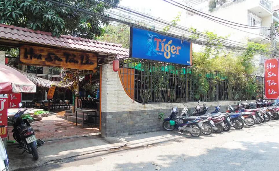 Hoa Sơn Tửu Lầu