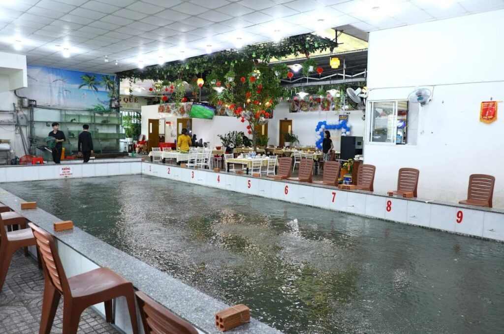 Hồ Câu Tôm có trải nghiệm thú vị