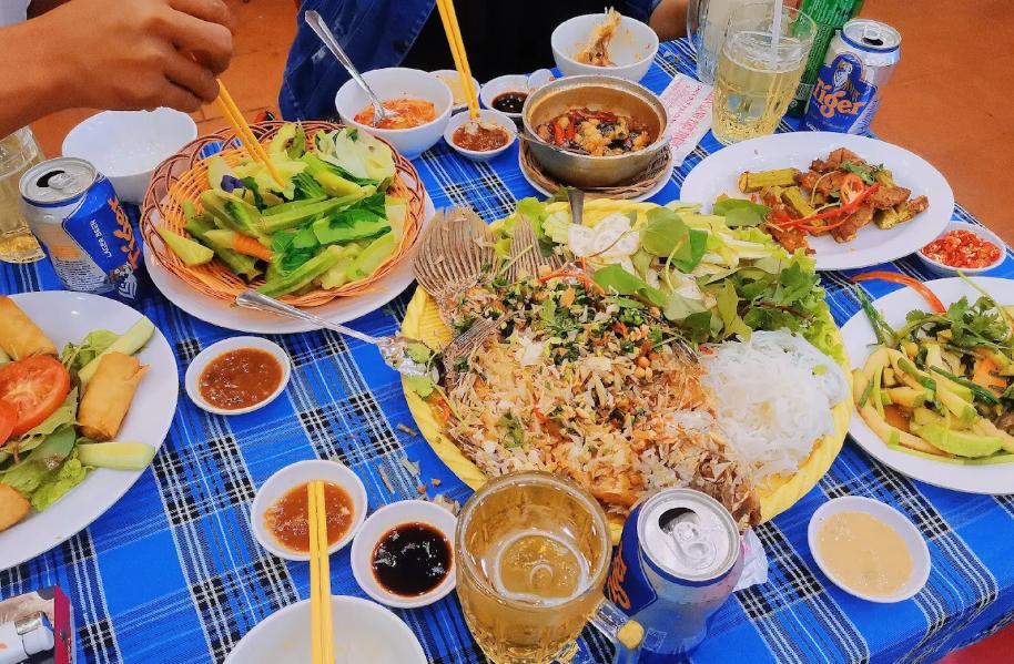 Quán Phượng Các