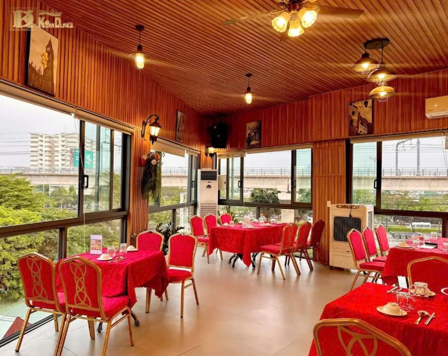 Kim Dung Quán có không gian sang trọng