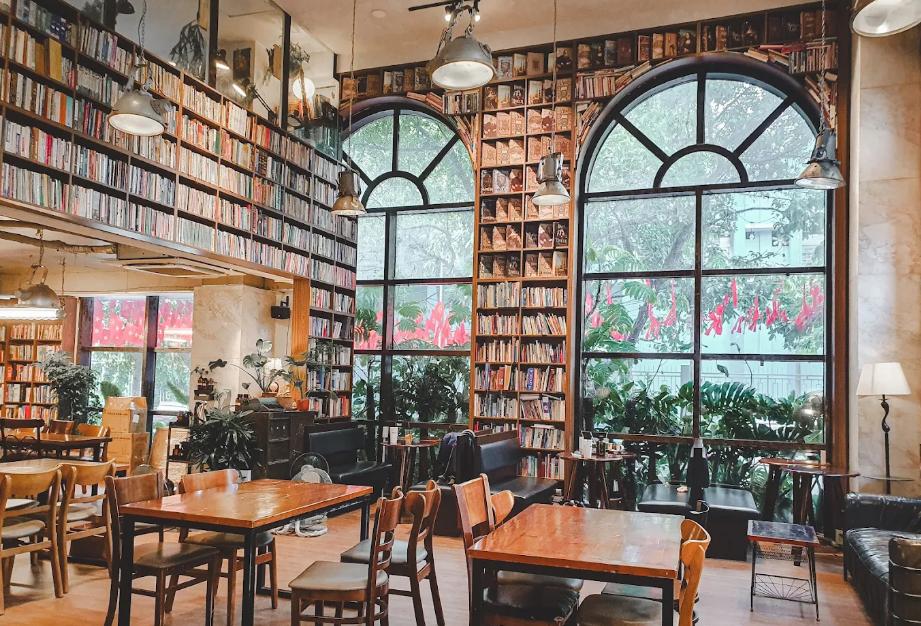 Giang - Quán cafe Quận 10 có không gian rộng rãi