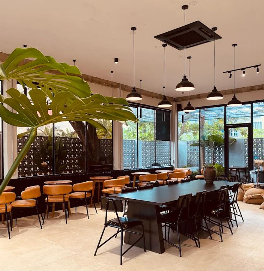 Ollin Café Premium - Quán cafe Quận 2 có không gian rộng lớn