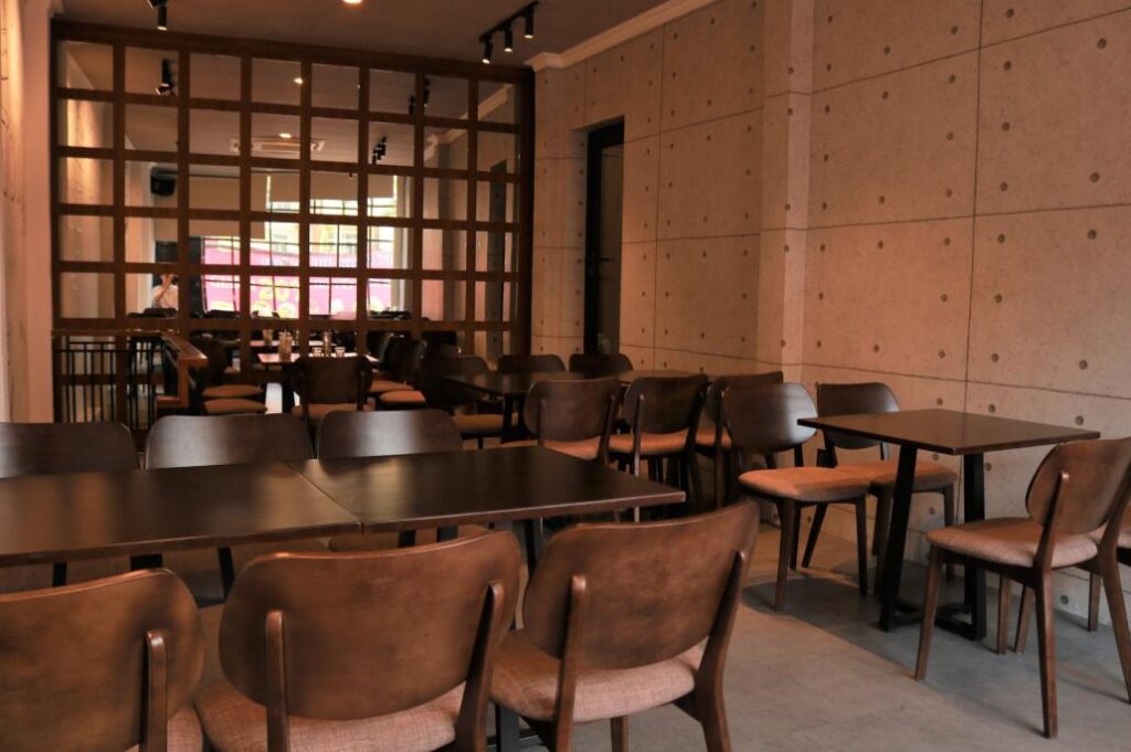 ALFA Coffee - Quán cafe Quận 8 có không gian thoải mái