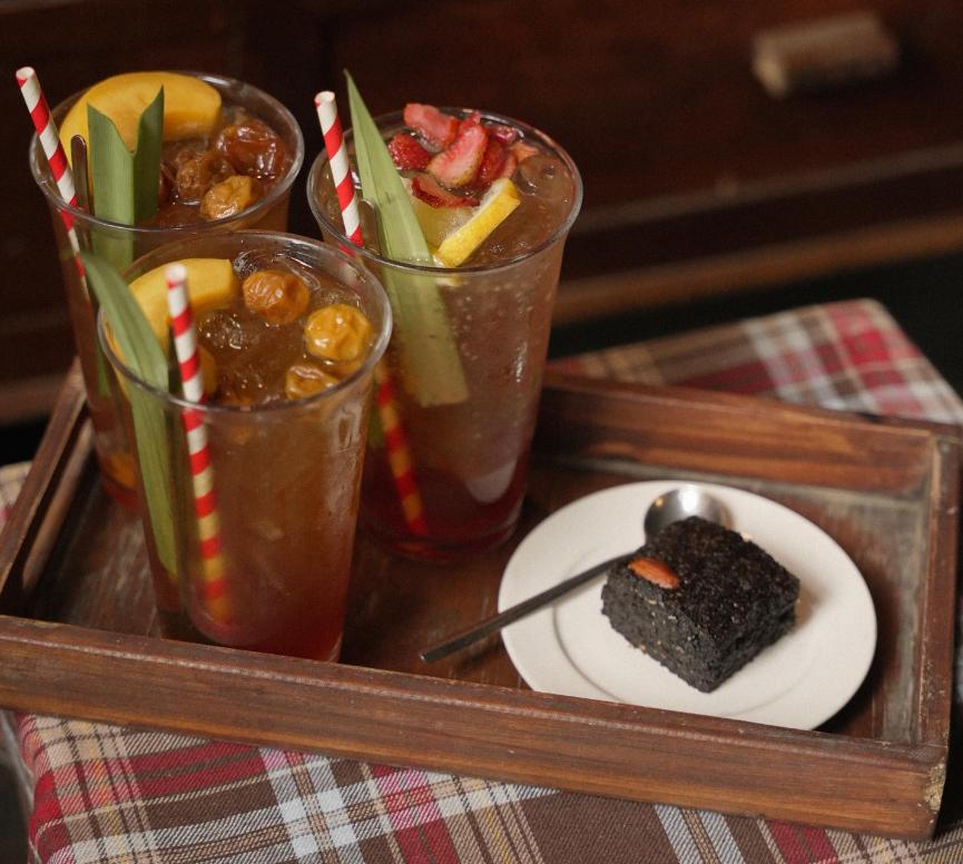 Cú Trên Cây Coffee