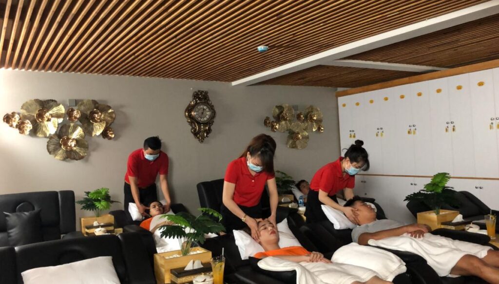 Spa Nhạc Dương Lầu 