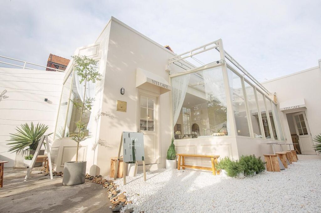Yiyi dessert & café