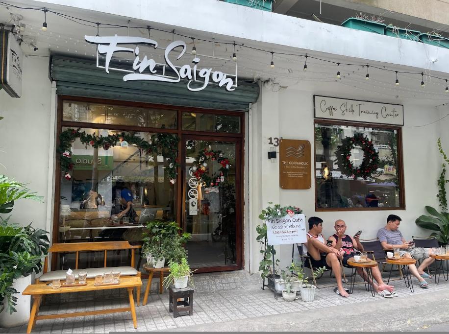 Fin Saigon Cafe