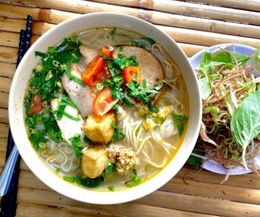 Món bún riêu chay hấp dẫn tại quán Cơm chay Thiện Nhẫn