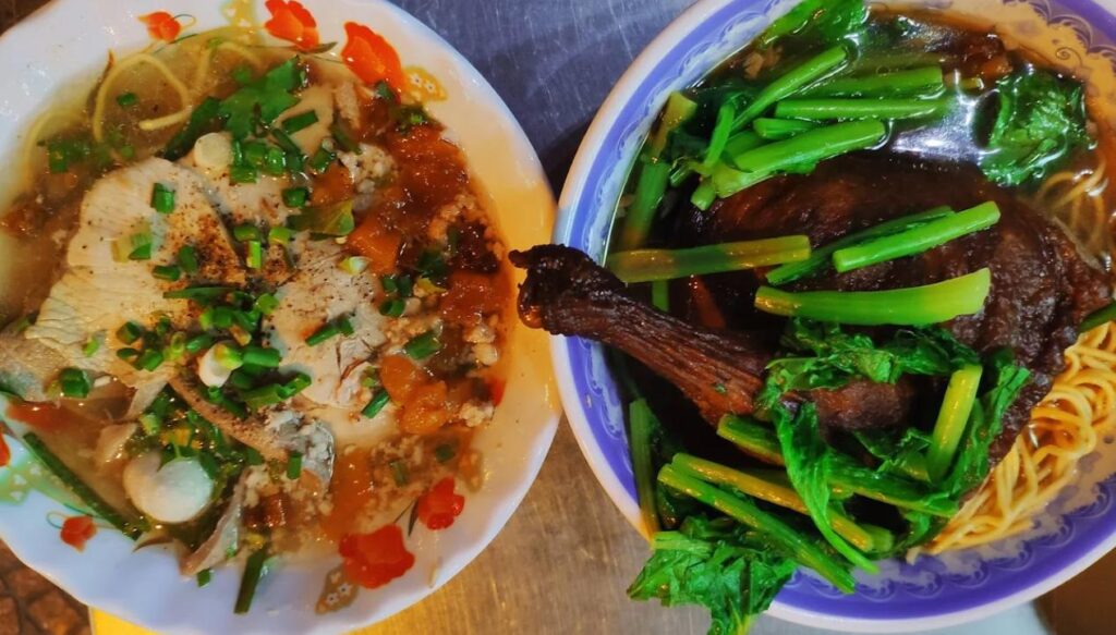 Mì vịt tiềm Thuận Hiếu  - Quán ăn sáng Quận 4 ngon bổ dưỡng