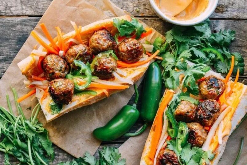 Bánh Mì Thanh Xuân - Quán ăn sáng Quận 6 nổi tiếng