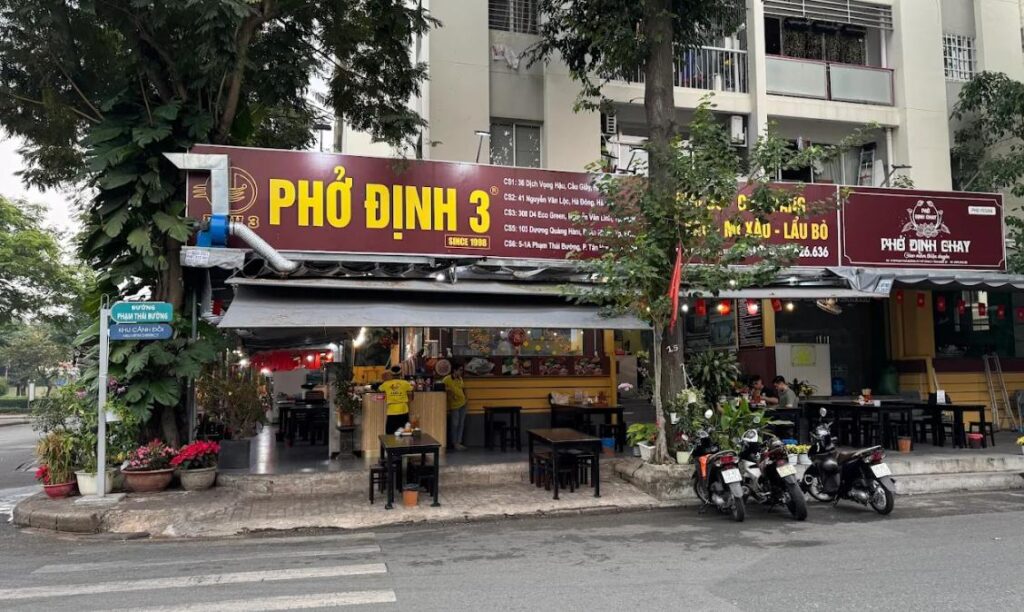 Phở Định 3 - Quán ăn Quận 7 nổi tiếng