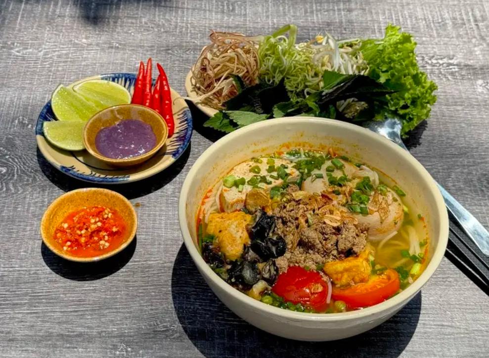 Quán Bún Riêu & Canh Bún ngon ở Quận 8