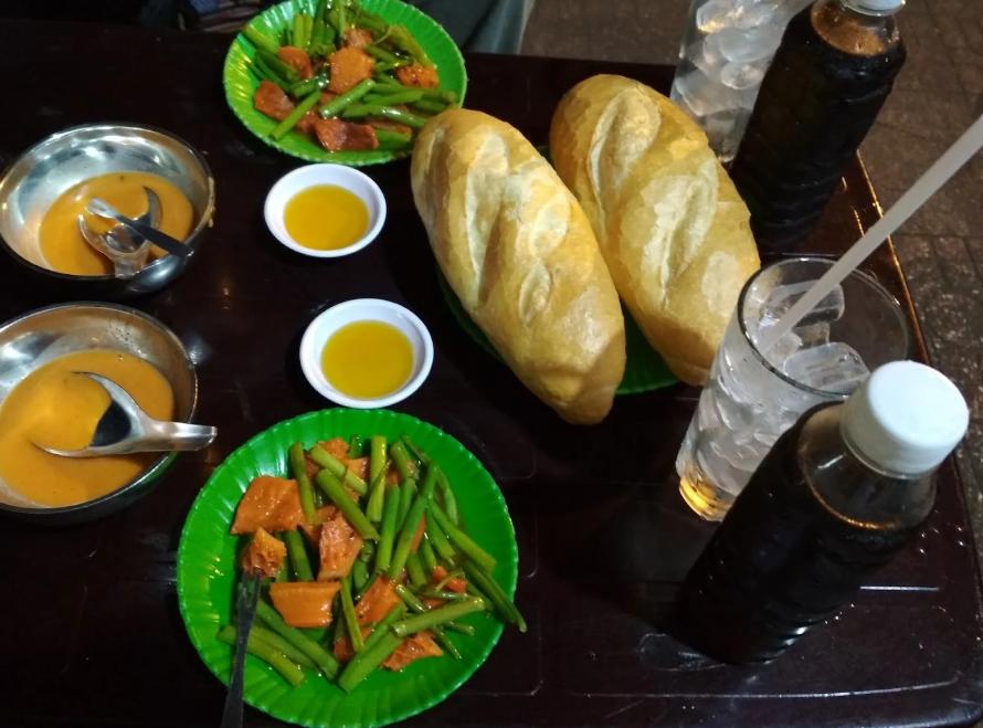 Quán phá lấu chiên Vũ Tùng