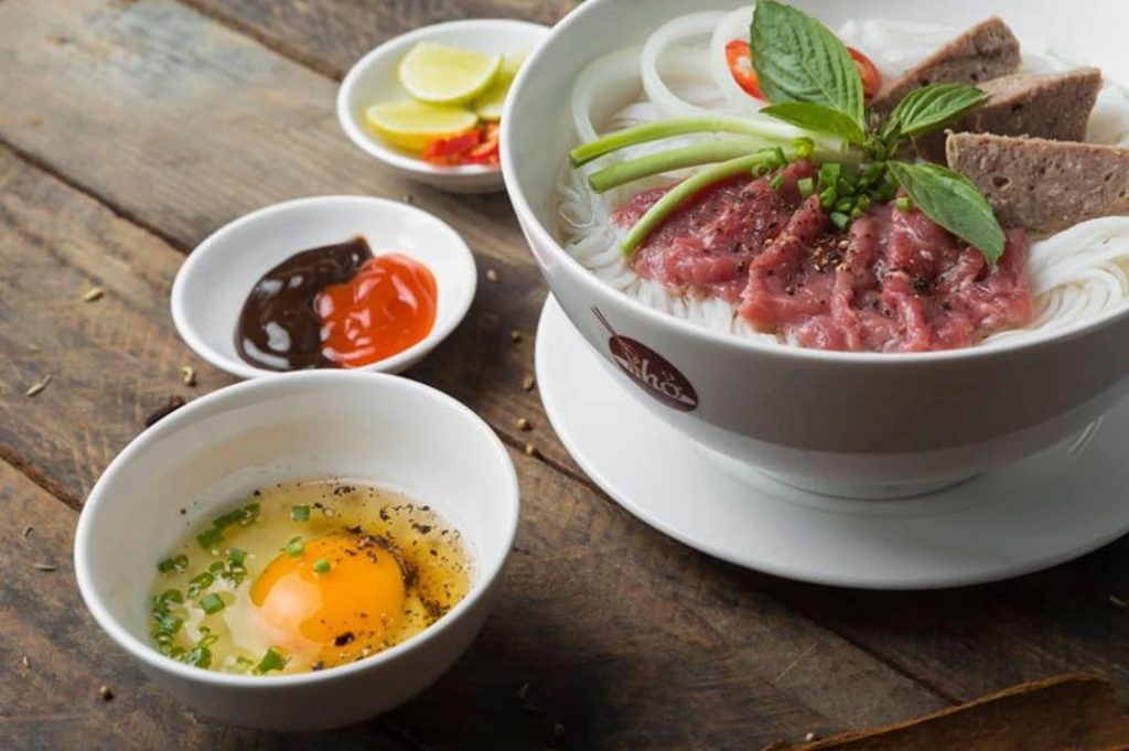 Phở Sài Gòn - Quán ăn sáng Hóc Môn đông khách