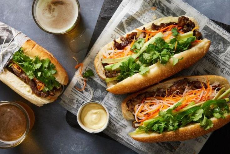 Bánh mì thịt nướng