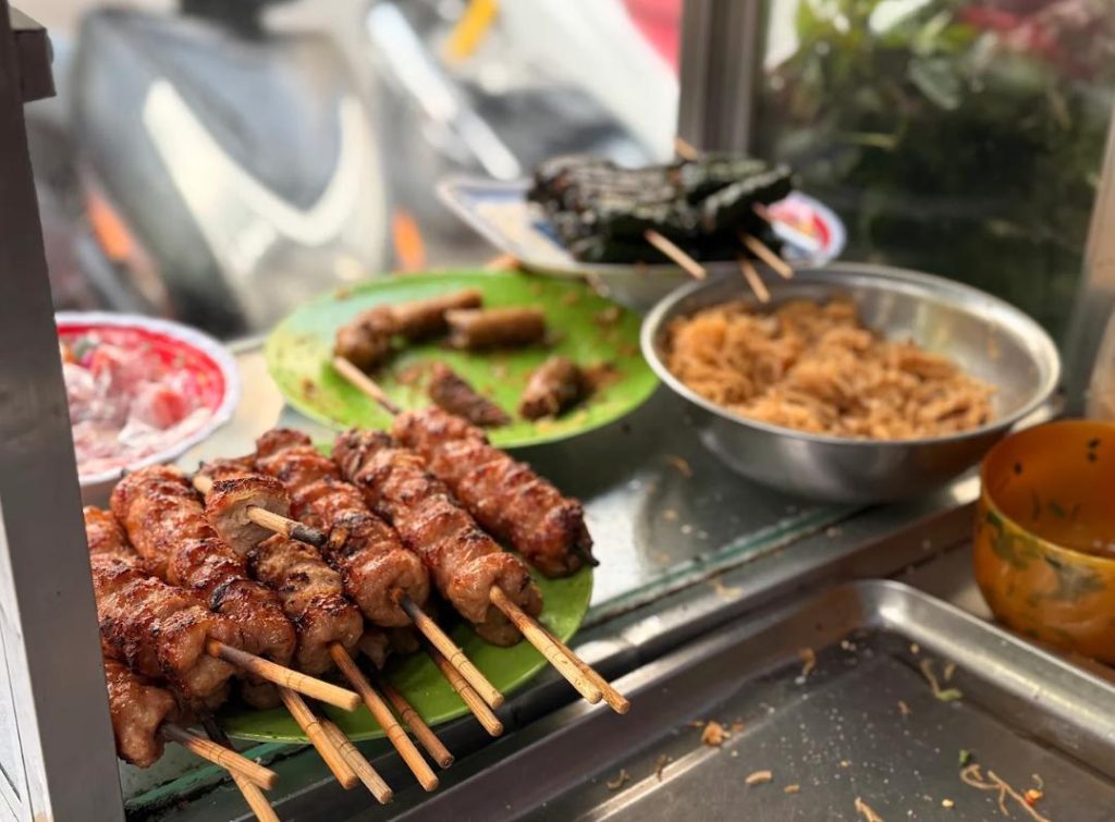 Nem nướng Bảy Thùy