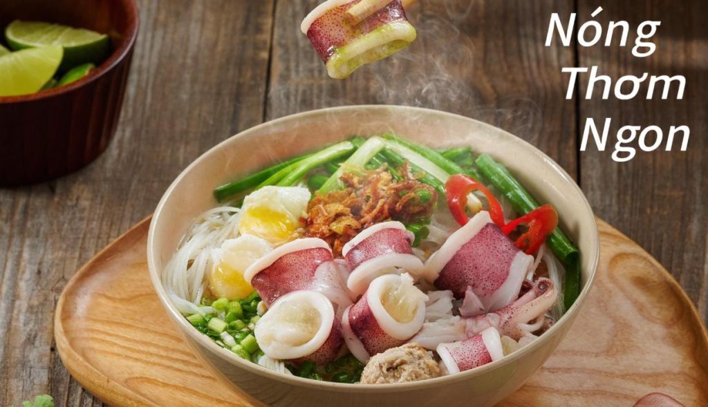 Hủ tiếu mực Ông Già Cali