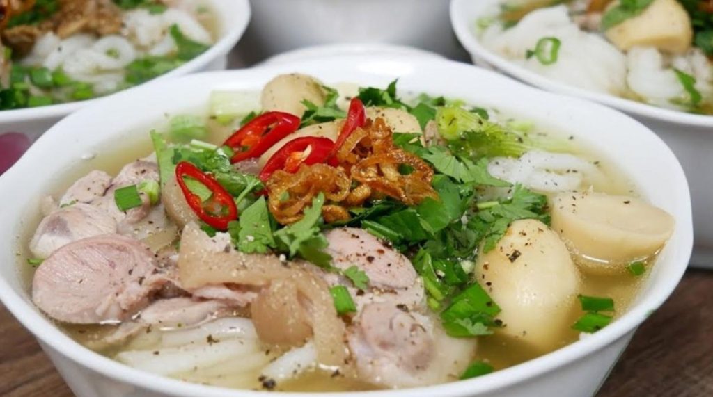 Quán bánh canh hủ tiếu Cô Ba