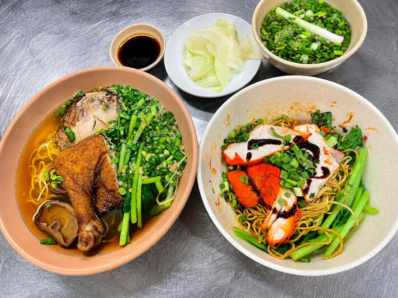 Mì vịt tiềm Cô Chín