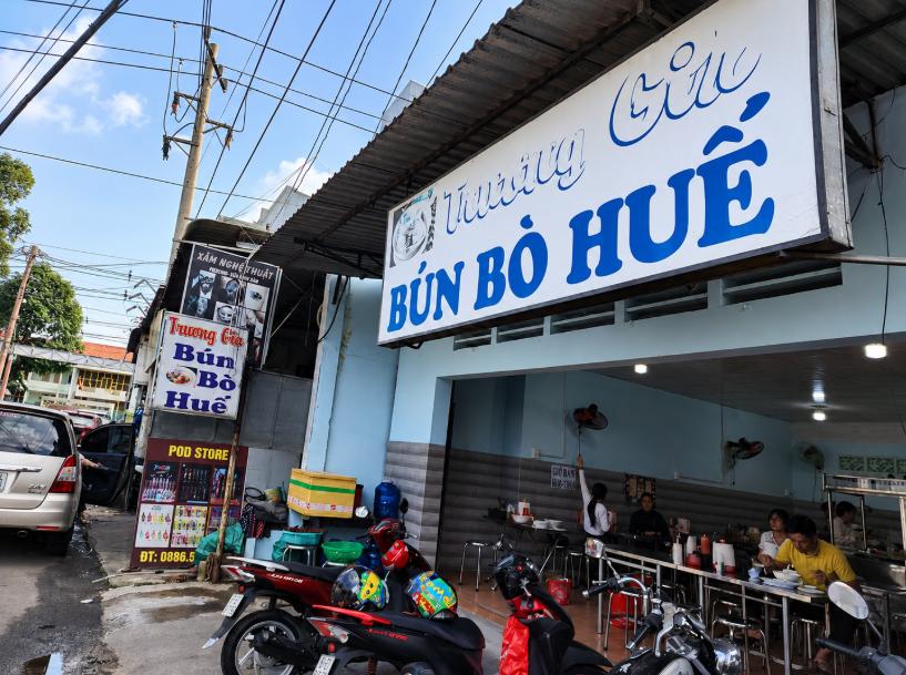 Bún bò Huế Trương Gia