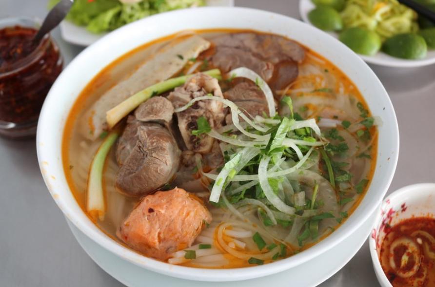Quán Bún bò Huế Long Hải