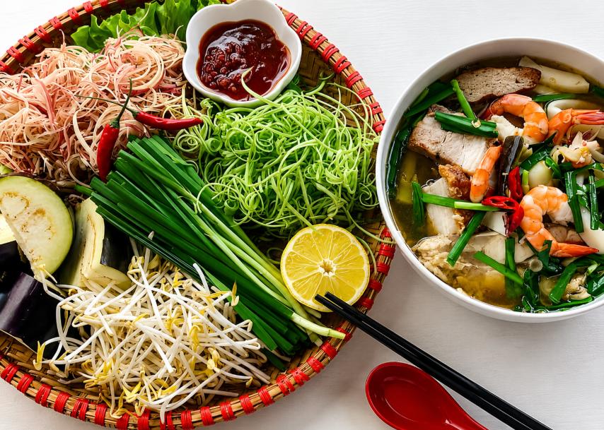 Quán Bún mắm Tư Hằng cực kỳ hấp dẫn