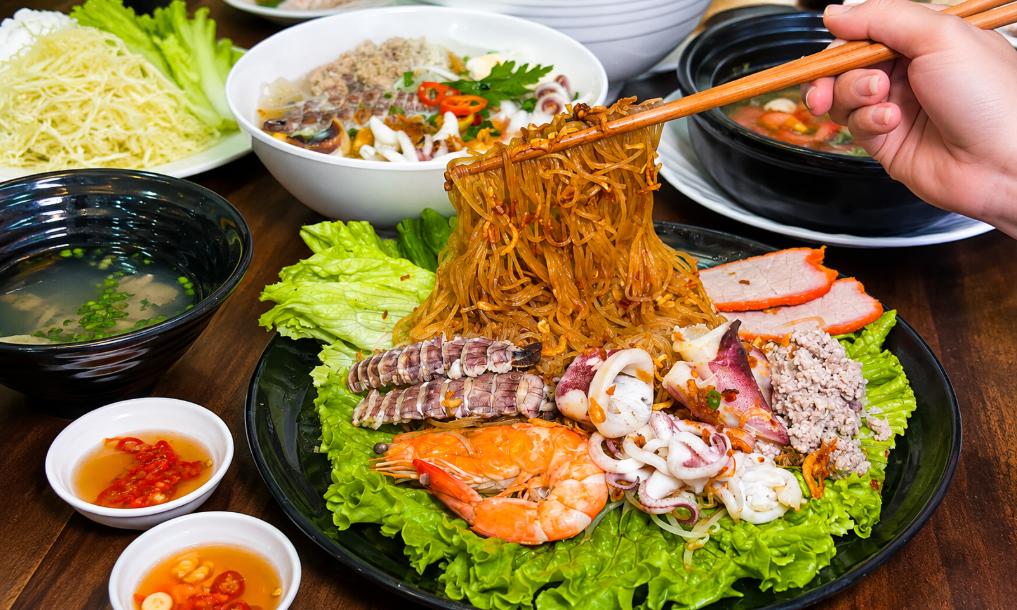 Hủ tiếu dĩa – Hủ tiếu khô hải sản Thuận Phúc