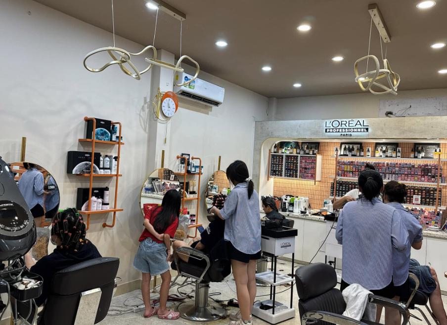 Tóc Đẹp Kim Chi - Tiệm cắt tóc nữ Củ Chi được yêu thích