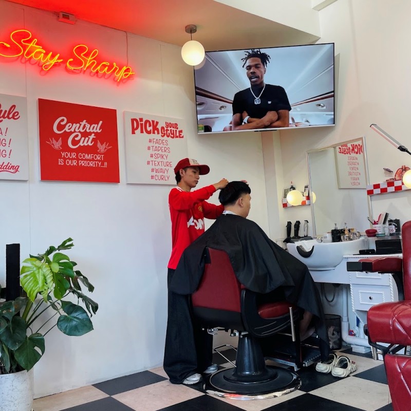Central Cut Barbershop Tân Phú