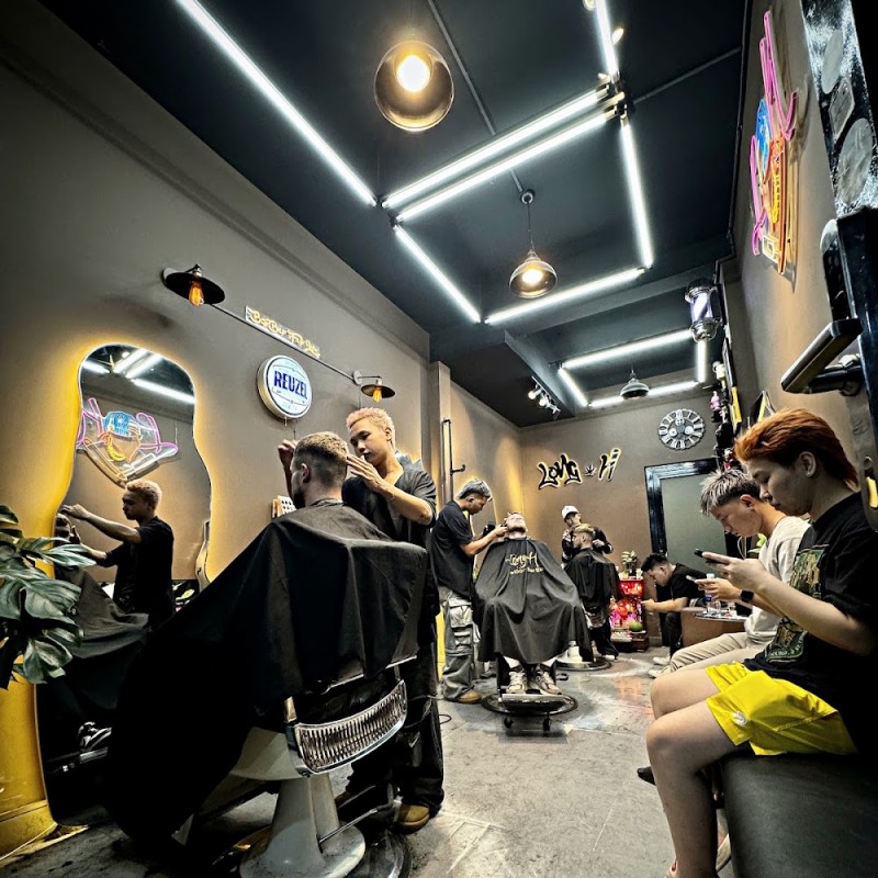 LongH SaiGon Barber