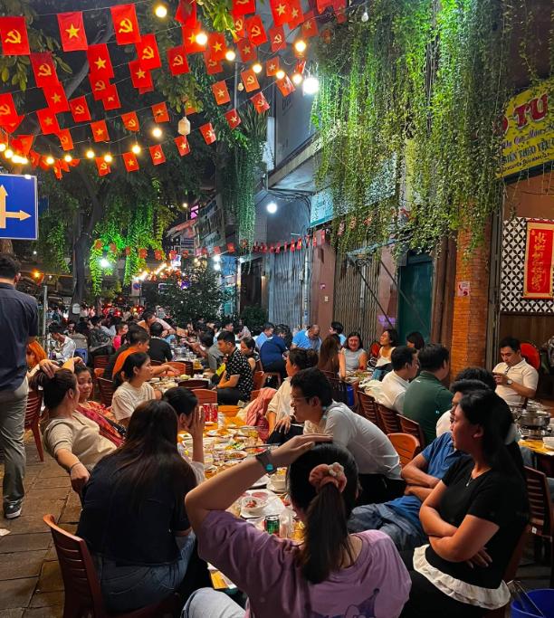 Nhớ Tuyết Quán – Quán nhậu mở đến khuya