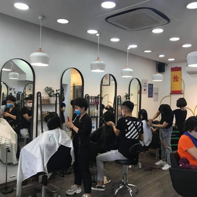 Tân Barber Shop - Chuyên Cắt Tóc Nam Đẹp