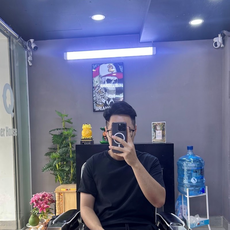 TQ Barbershop | CẮT TÓC NAM QUẬN 3 | FADE – UỐN NHUỘM – GỘI XẢ – CẠO MẶT