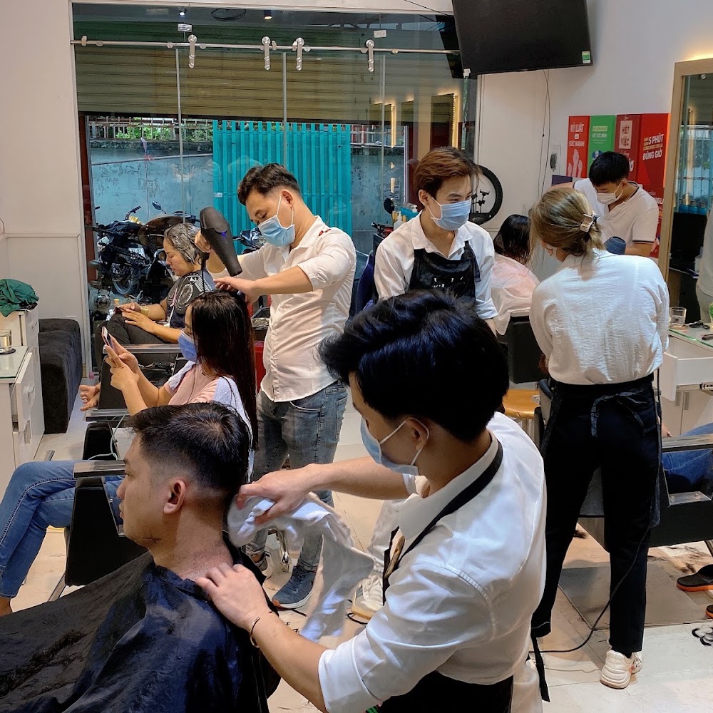 Ảnh sưu tầm: Salon Tóc Tình