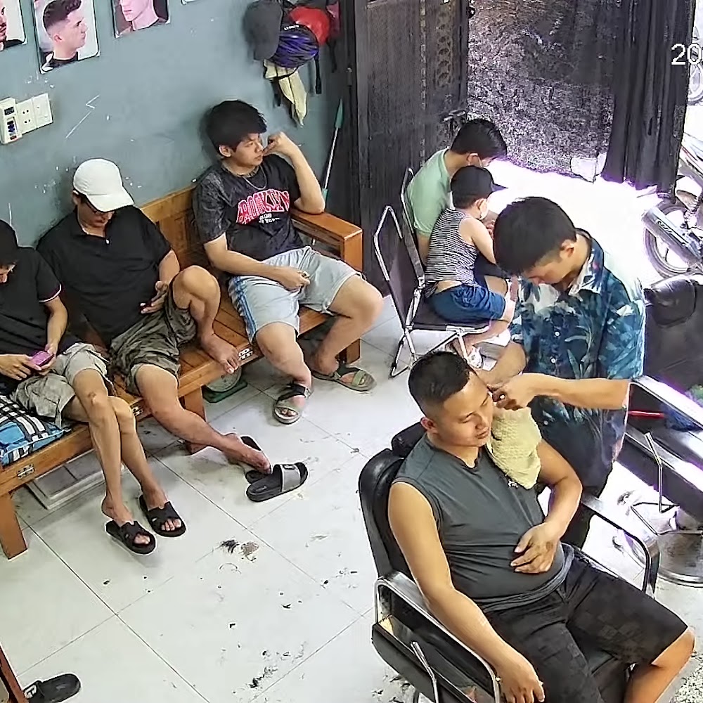 Ảnh sưu tầm: Tiệm tóc nam Phương Baber