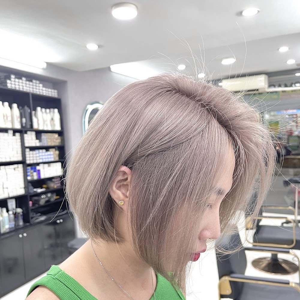 Ảnh sưu tầm: Yan Hair Salon Cắt Tóc Nữ Phú Nhuận